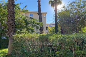 t2 à la vente -   83400  HYERES, surface 53 m2 vente t2 - UBI458072171